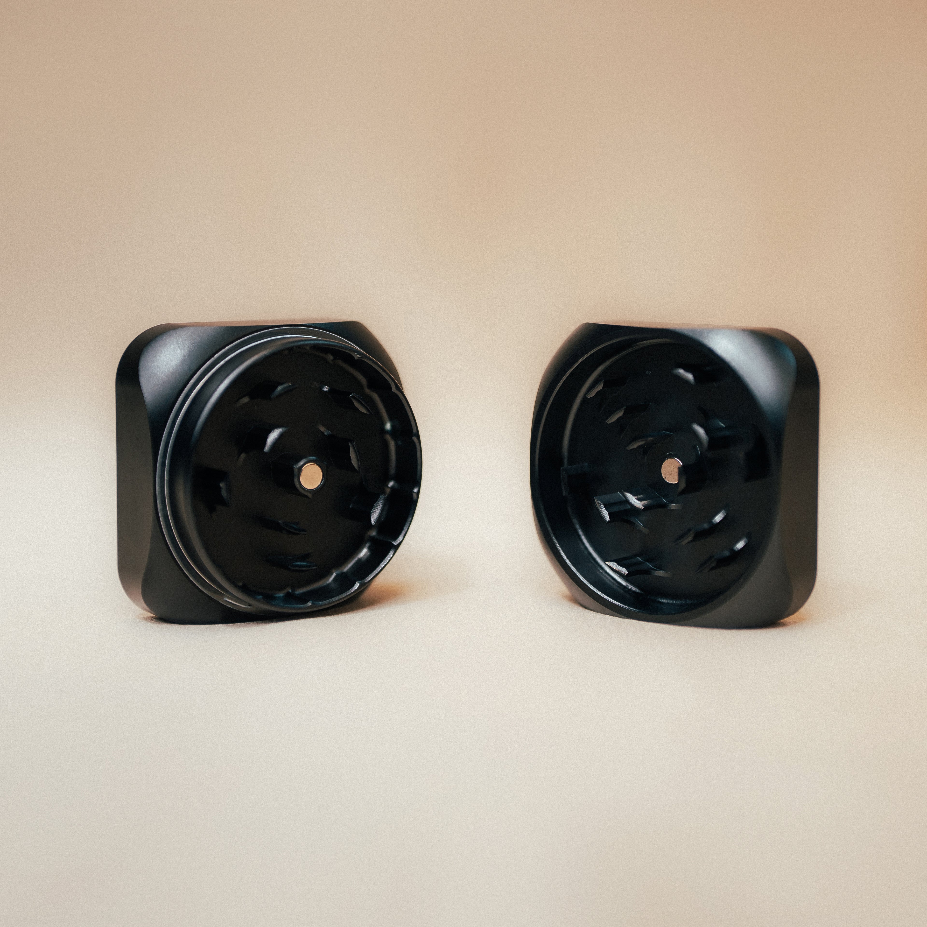 avaay | Krush Metallgrinder