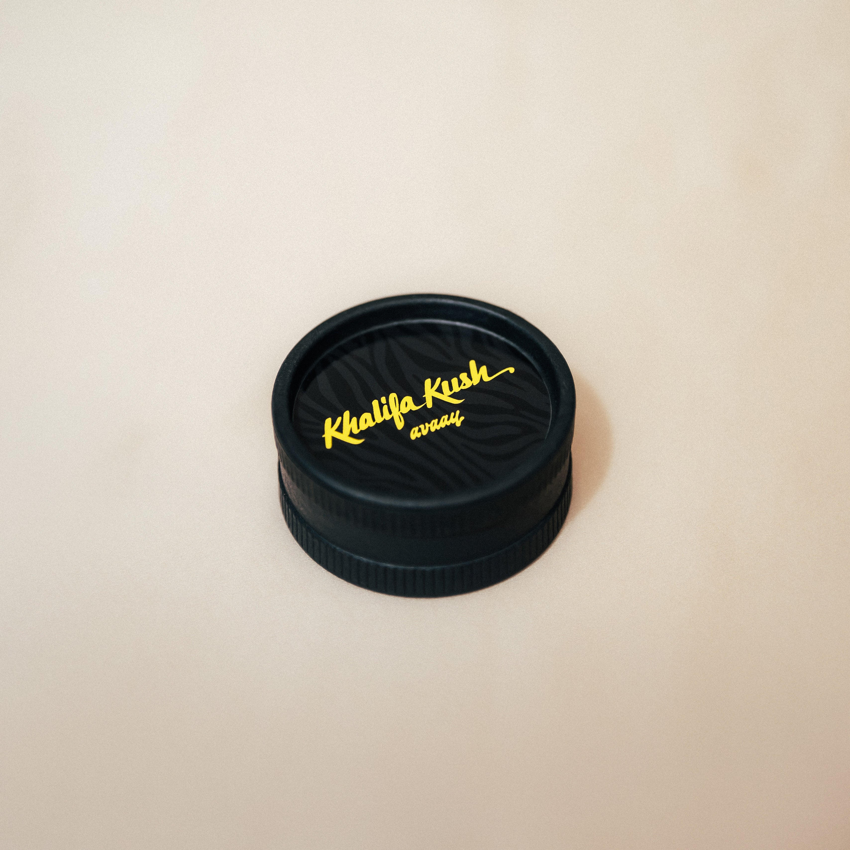 avaay x Khalifa Kush – Grinder