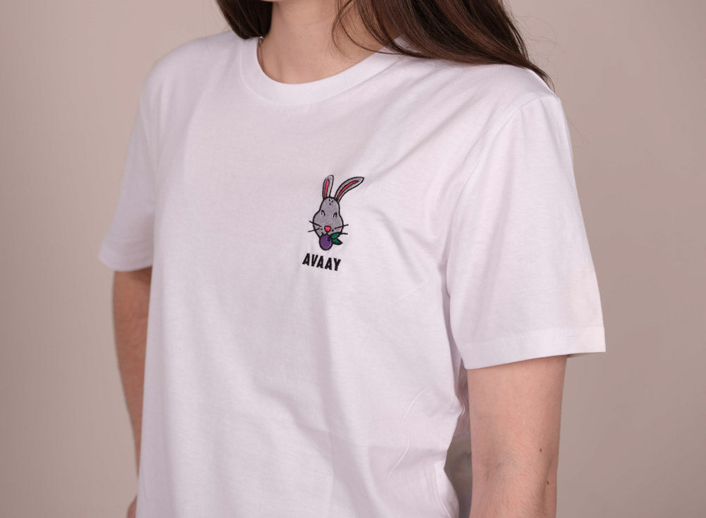 T-Shirt aus Bio-Baumwolle – "Blaubeerhase"