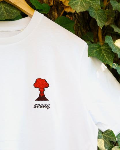 T-Shirt aus Bio-Baumwolle – &quot;Critical Eruption&quot;